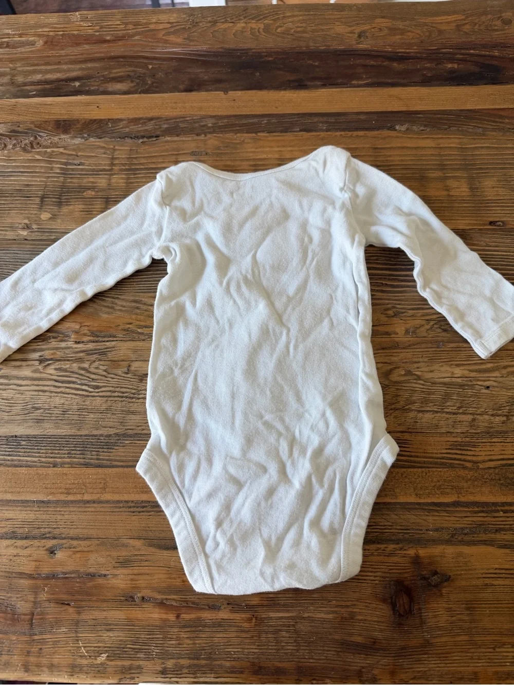 Carter’s 9 MONTHS White Baby One-Piece with Brown Bear Applique